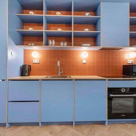 Elegant City Escape - Modern & Central Братислава Екстер'єр фото